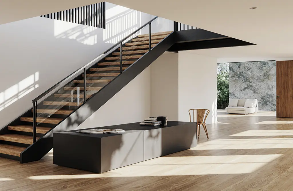 Лестница закрытого типа